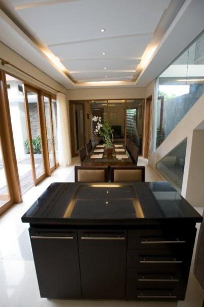 Villa Travis Семиньяк Экстерьер фото