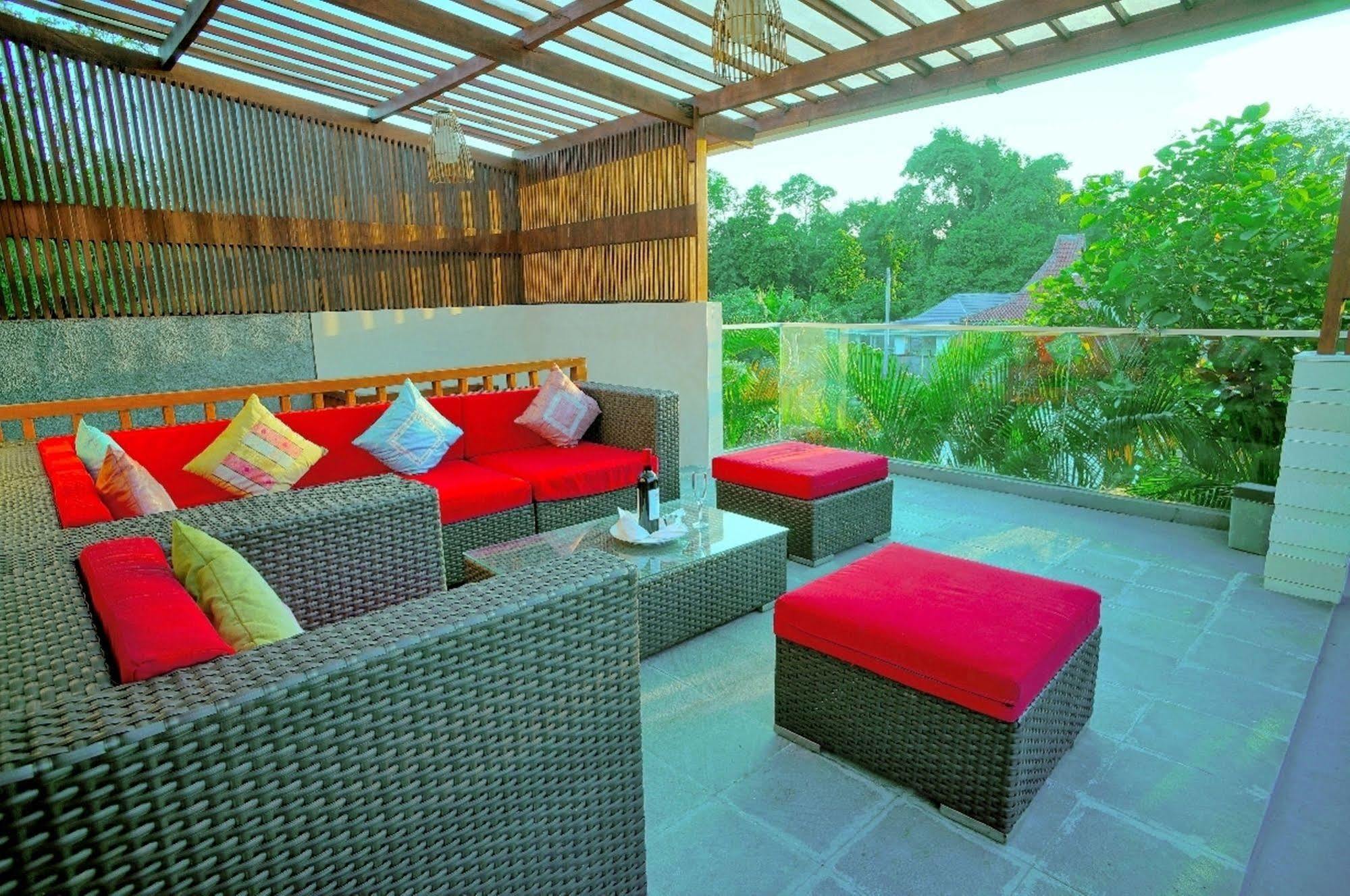 Villa Travis Семиньяк Экстерьер фото