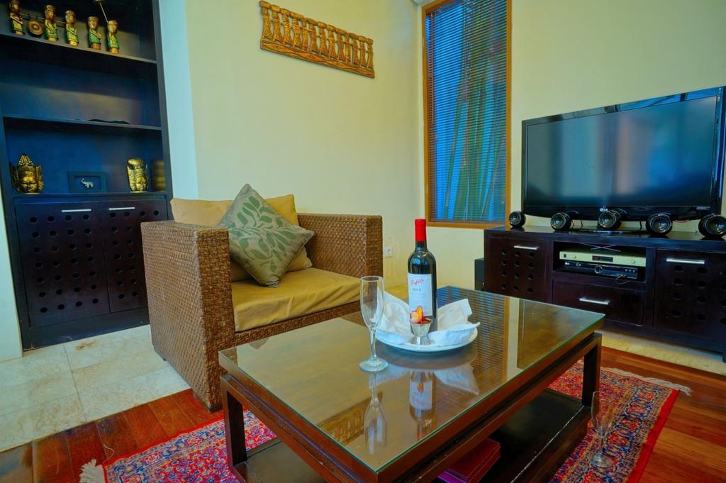 Villa Travis Семиньяк Экстерьер фото